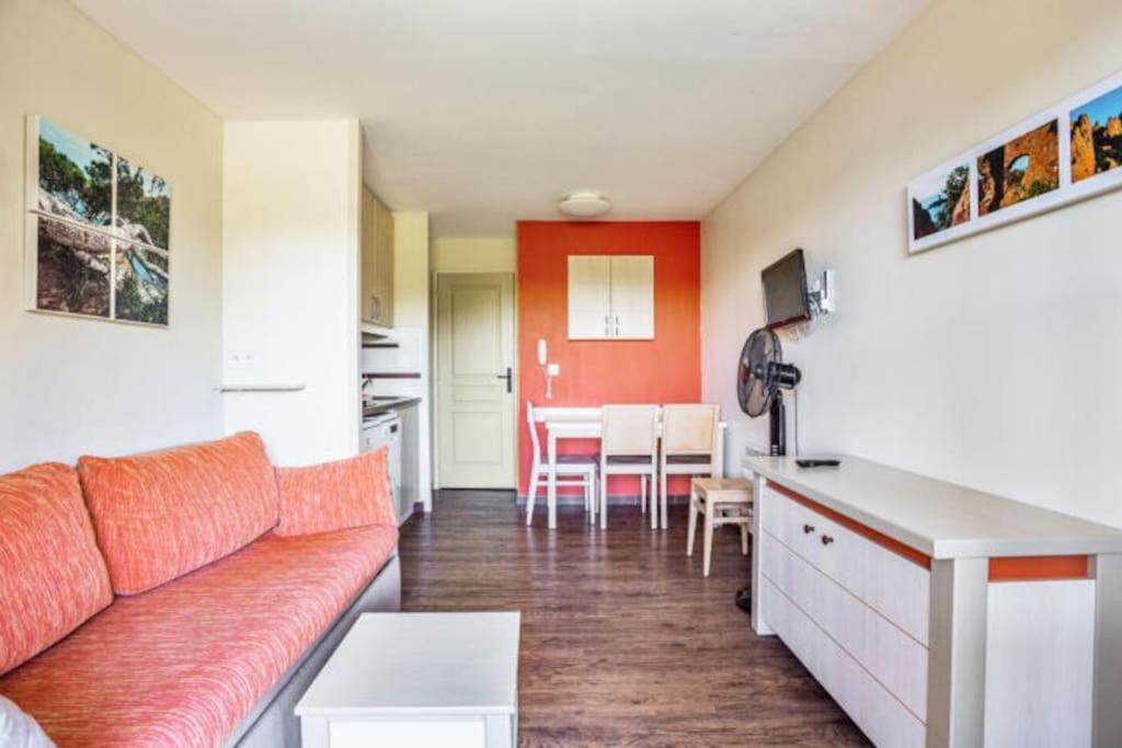 Superbe Appartement Village Cap Esterel 4P Climatise Saint-Raphaël Exteriér fotografie